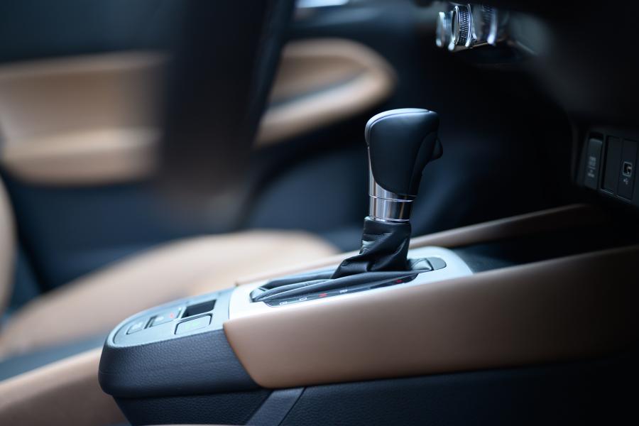 Детали интерьера Honda Fit e:HEV Luxe 2020 года  (JP) (фото 10 из 23)